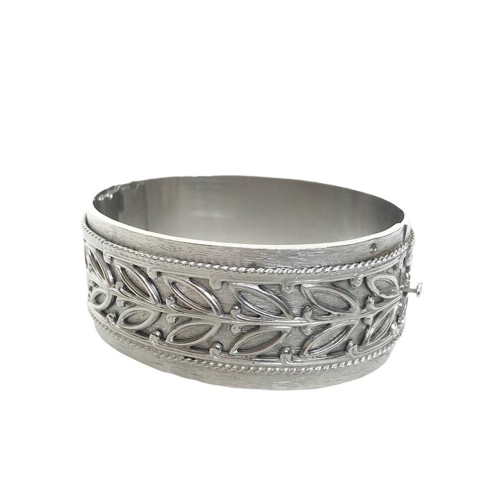 Whiting & Davis Co Silver Tone Cuff Bangle Hinge Bracelet Leaf Vine Filigree